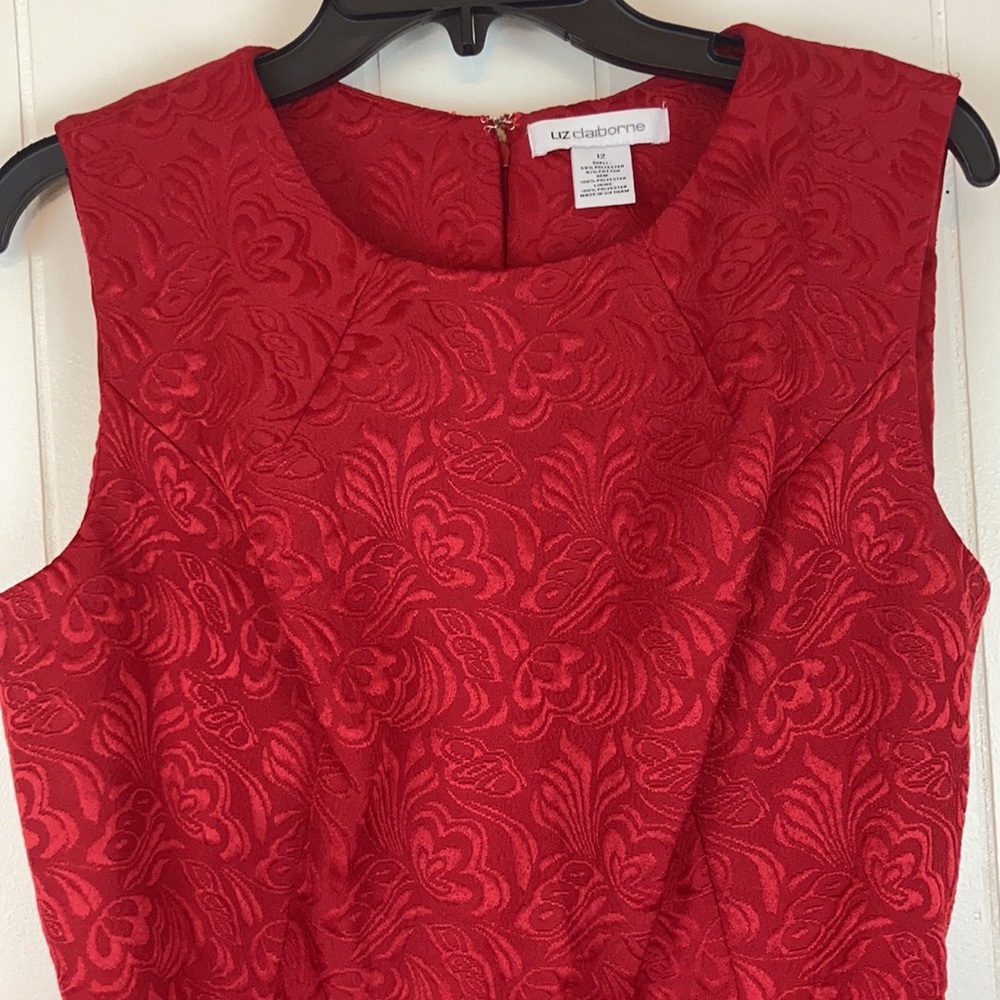 Red Liz Claiborne Pleated dress with belt. Size 12. EUC. - Picture 3 of 5